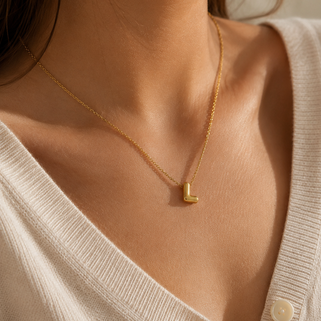 Collar letra bubble