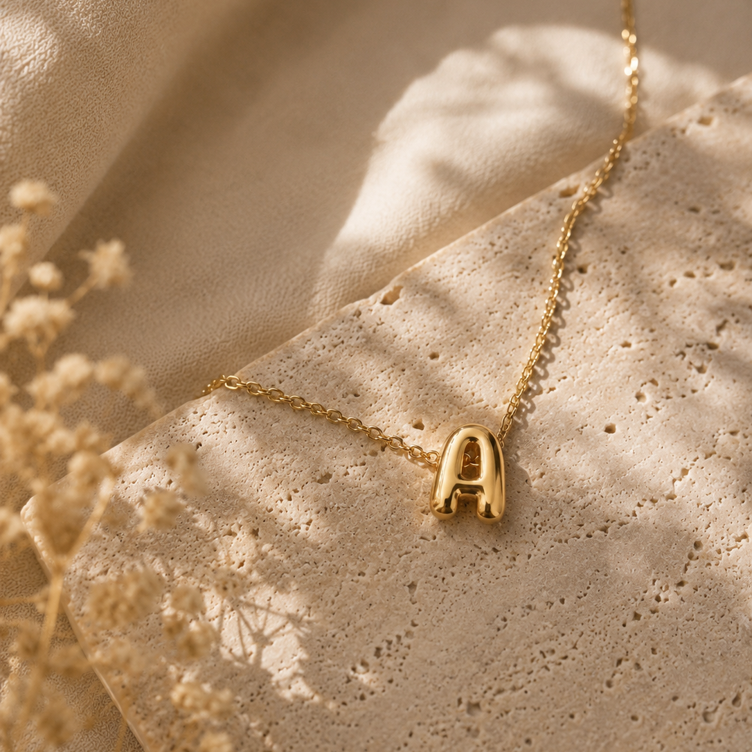 Collar letra bubble
