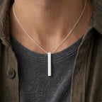 Collar obelisco plateado
