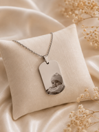 Placa militar plateada hombre