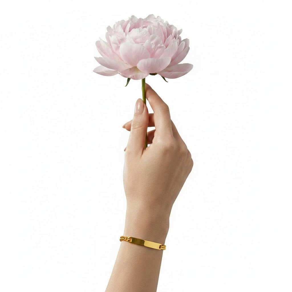 Esclava mujer dorada