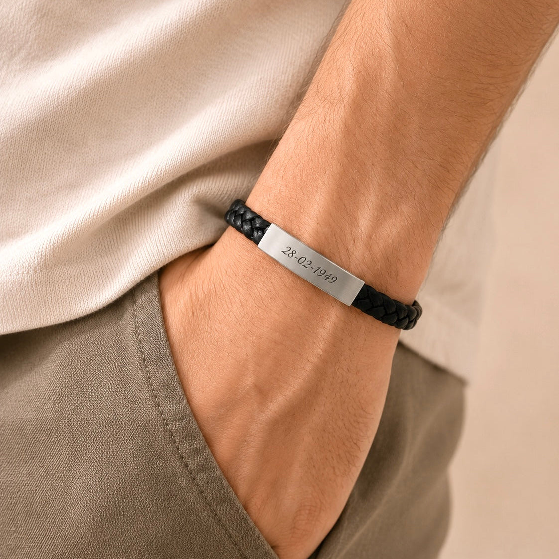 Pulsera cuero ancha