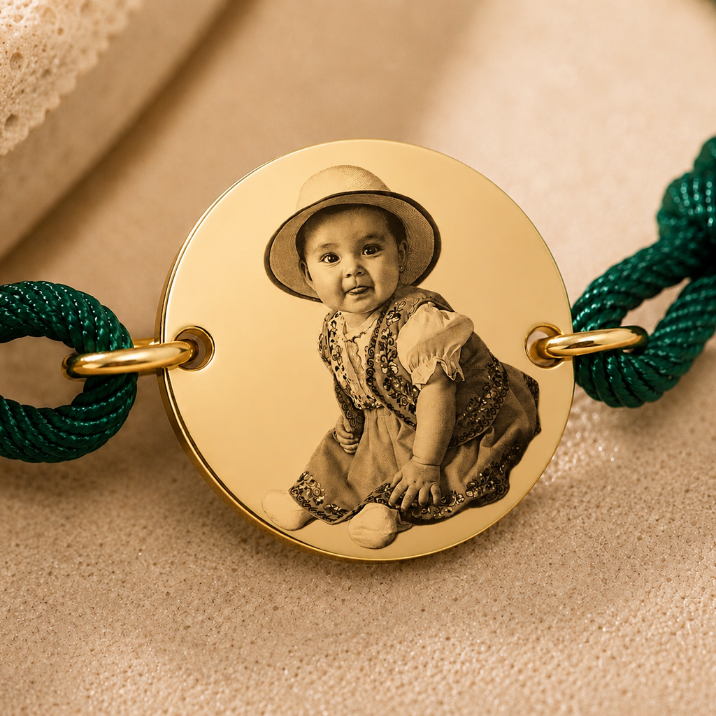 Pulsera de tela dorada