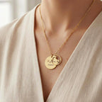 Collar medalla doble dorada