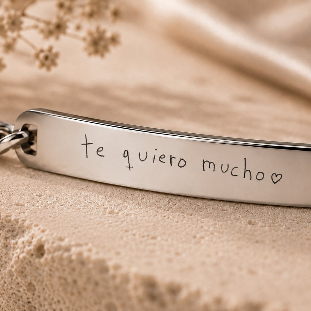 Esclava mujer plateada