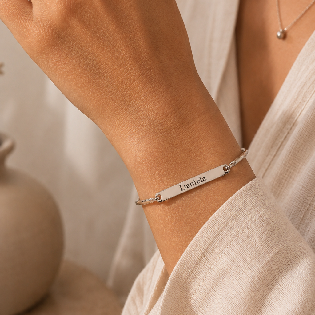 Brazalete cerrado plateado